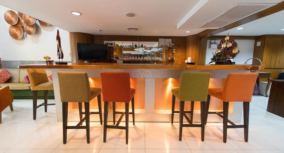 For sale 20 bedrooms hotel in Bang Rak, Bangkok