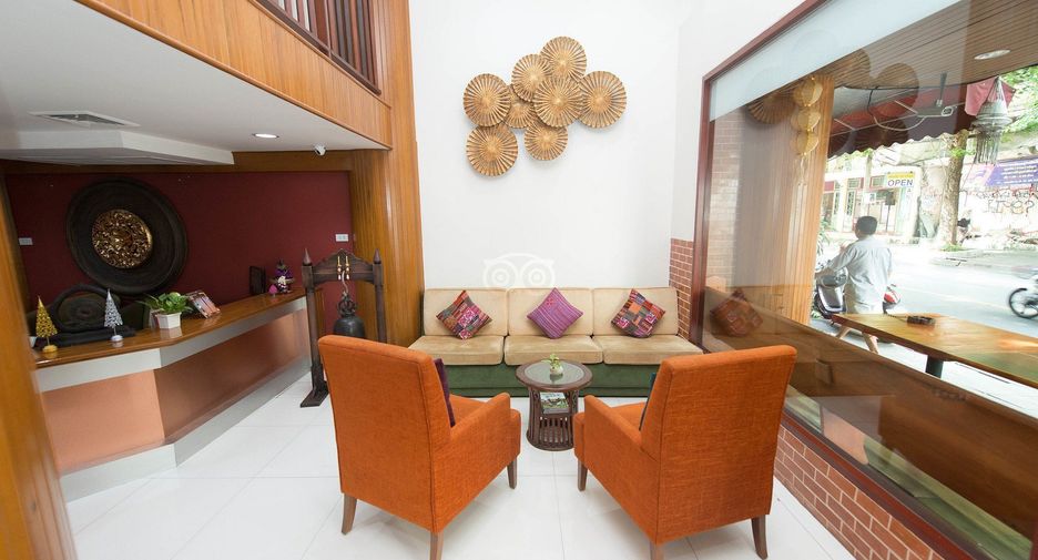For sale 20 bedrooms hotel in Bang Rak, Bangkok
