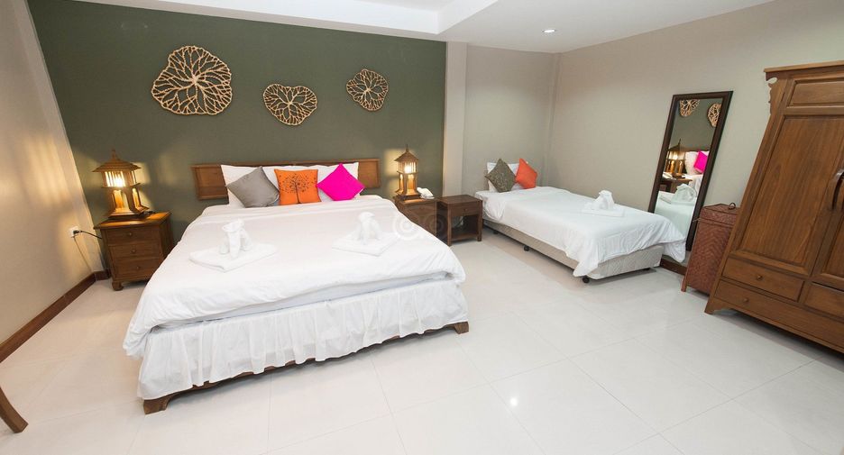 For sale 20 bedrooms hotel in Bang Rak, Bangkok