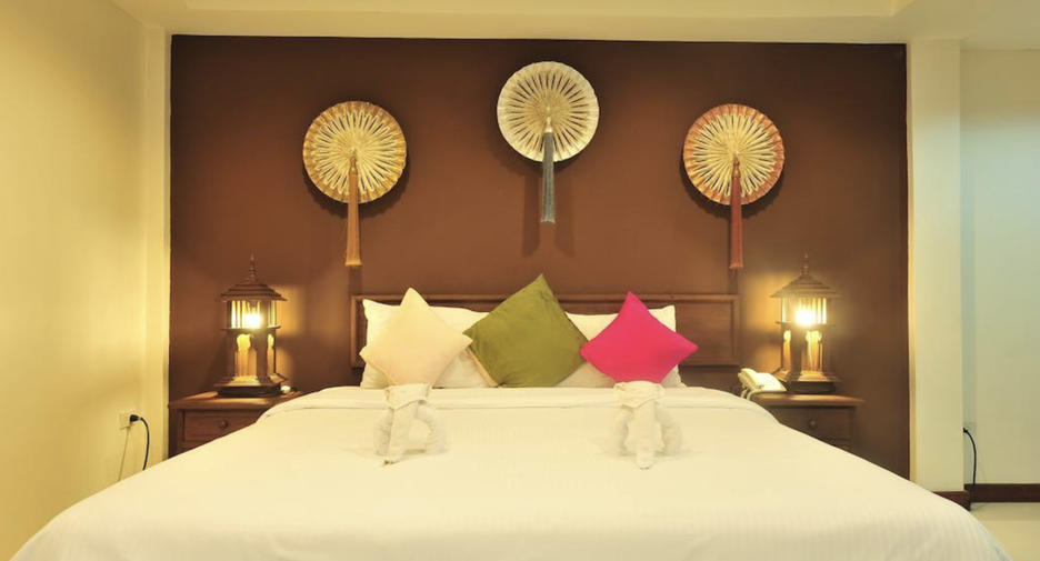 For sale 20 bedrooms hotel in Bang Rak, Bangkok