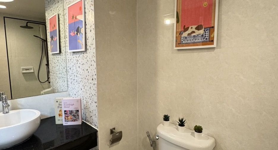 For sale 1 bed condo in Huai Khwang, Bangkok