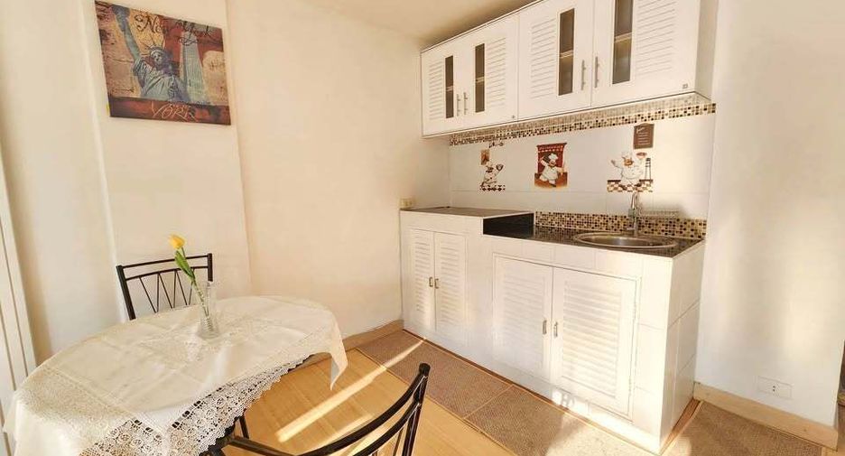 For sale 1 bed condo in Bang Kapi, Bangkok