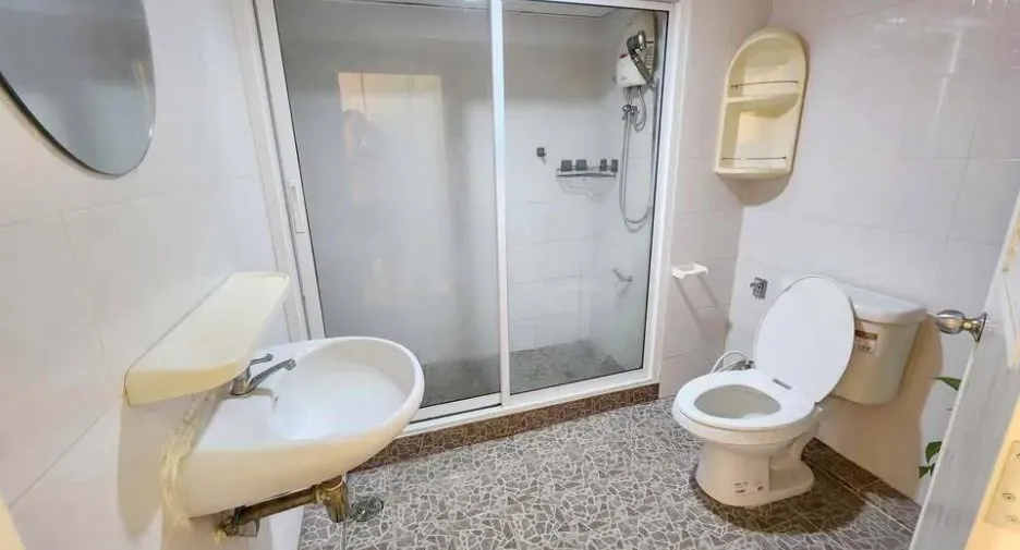 For sale 1 bed condo in Bang Kapi, Bangkok