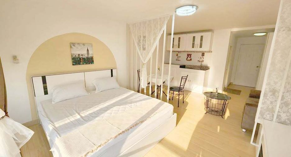 For sale 1 bed condo in Bang Kapi, Bangkok