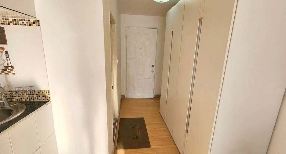 For sale 1 bed condo in Bang Kapi, Bangkok