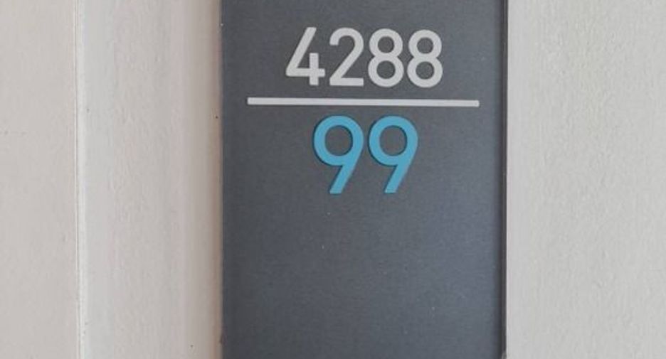 For sale 1 bed condo in Khlong Toei, Bangkok