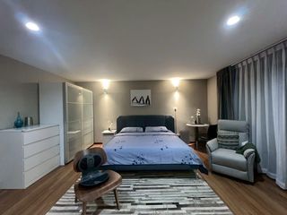 Casa adosada en venta y en alquiler de 4 habitaciones en Suan Luang, Bangkok