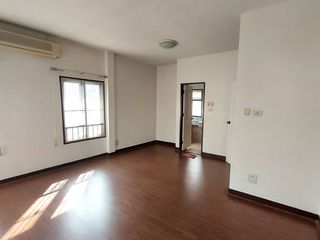 出售 和 出租 3 卧室 独立屋 在 Khlong Sam Wa, 曼谷