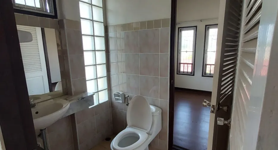 For sale そして for rent 3 ベッドルーム house in Khlong Sam Wa, Bangkok