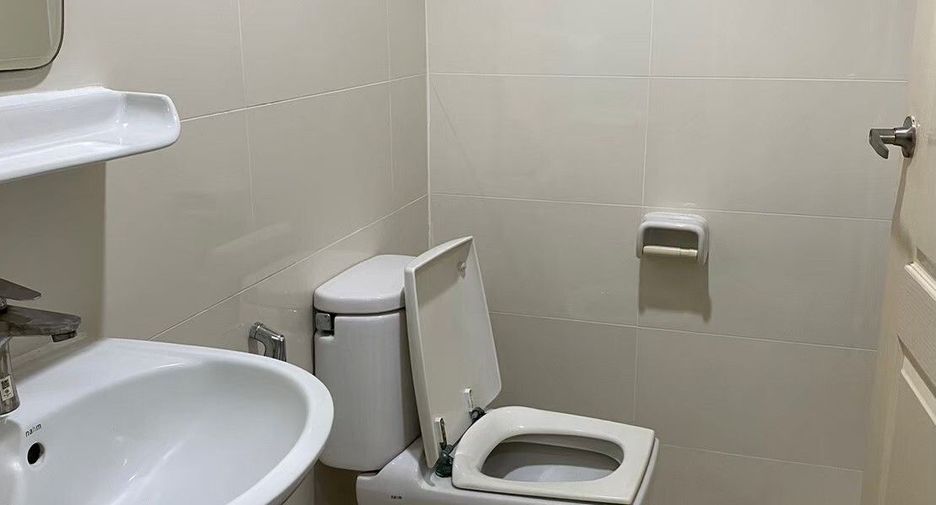 Casa adosada en venta de 4 habitaciones en Lak Si, Bangkok