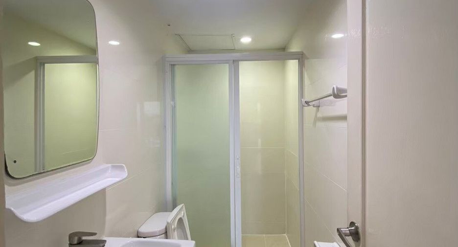 Casa adosada en venta de 4 habitaciones en Lak Si, Bangkok