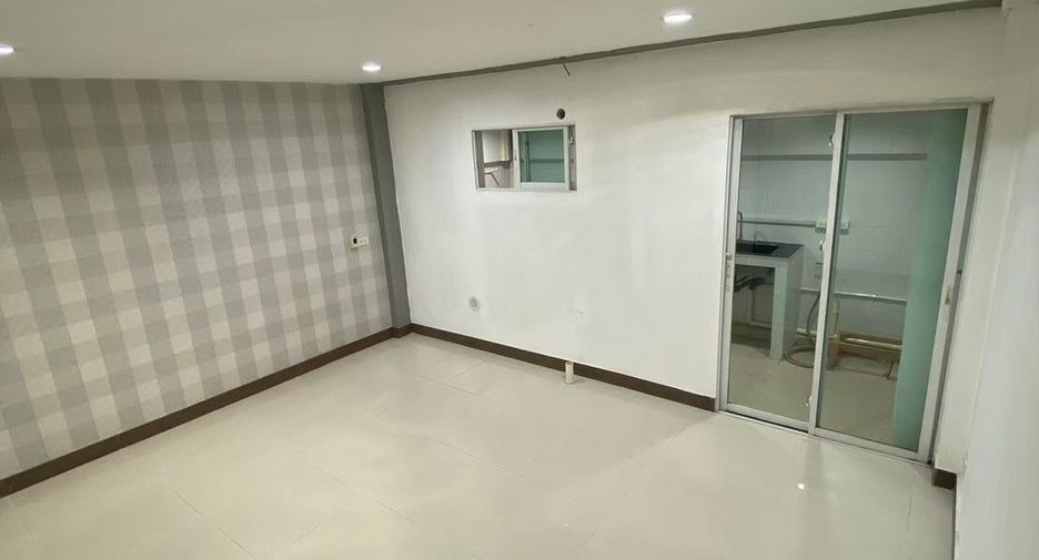 Casa adosada en venta de 4 habitaciones en Lak Si, Bangkok
