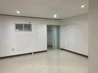 出售 4 卧室 联排别墅 在 Lak Si, 曼谷
