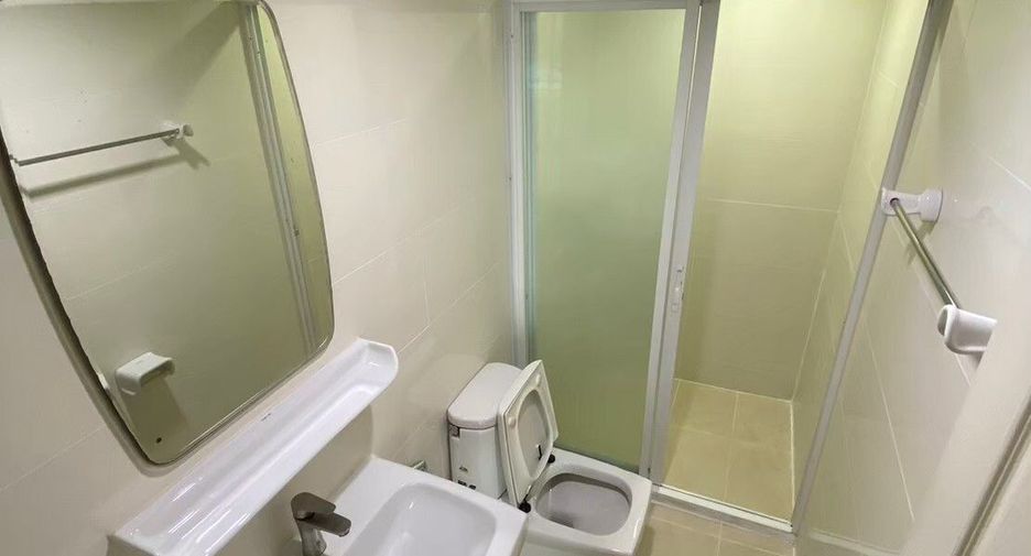 Casa adosada en venta de 4 habitaciones en Lak Si, Bangkok