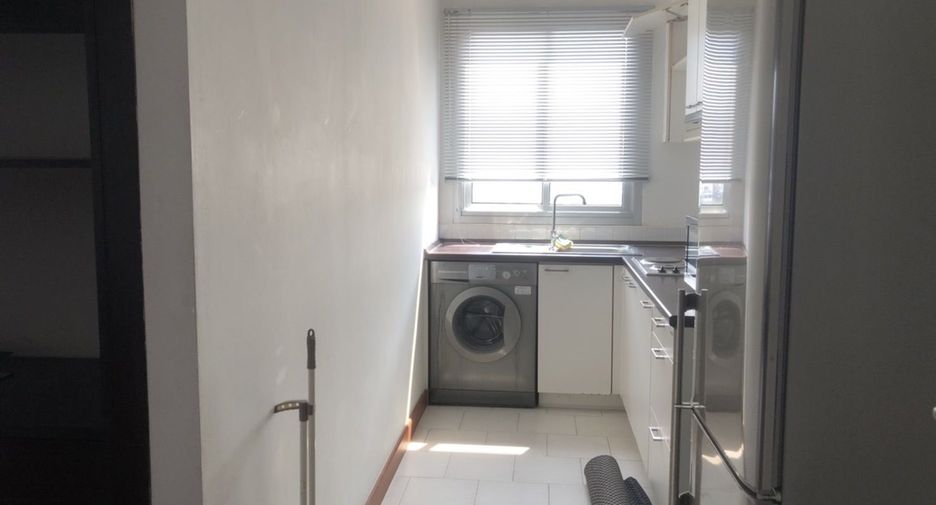 For sale and for rent 2 bedrooms condo in Yan Nawa, Bangkok