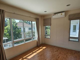 For sale and for rent 3 bedrooms house in Khan Na Yao, Bangkok