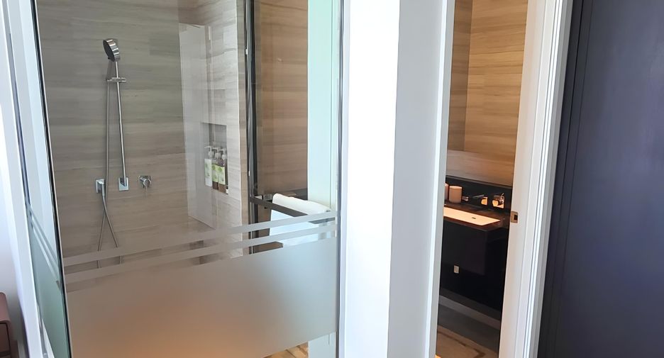 Condo en venta y en alquiler de 3 habitaciones en Bang Kho Laem, Bangkok