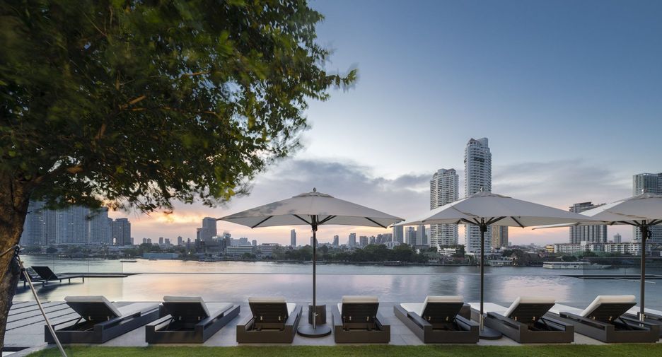 Condo en venta y en alquiler de 3 habitaciones en Bang Kho Laem, Bangkok