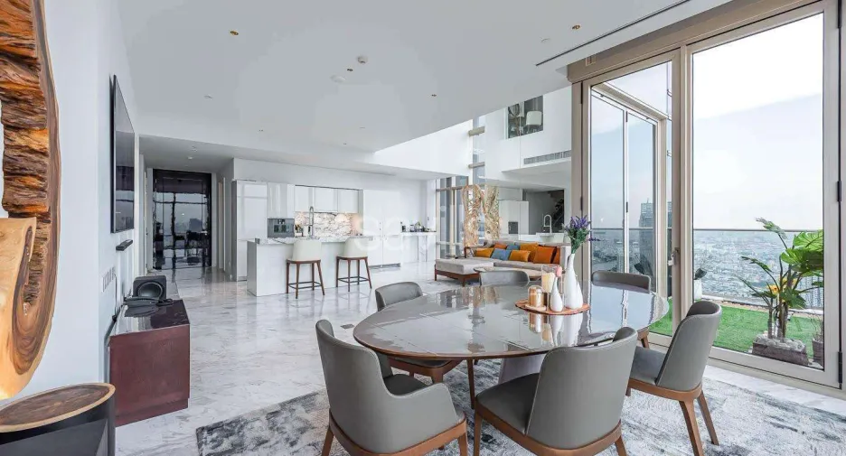 Condo en venta y en alquiler de 3 habitaciones en Bang Kho Laem, Bangkok