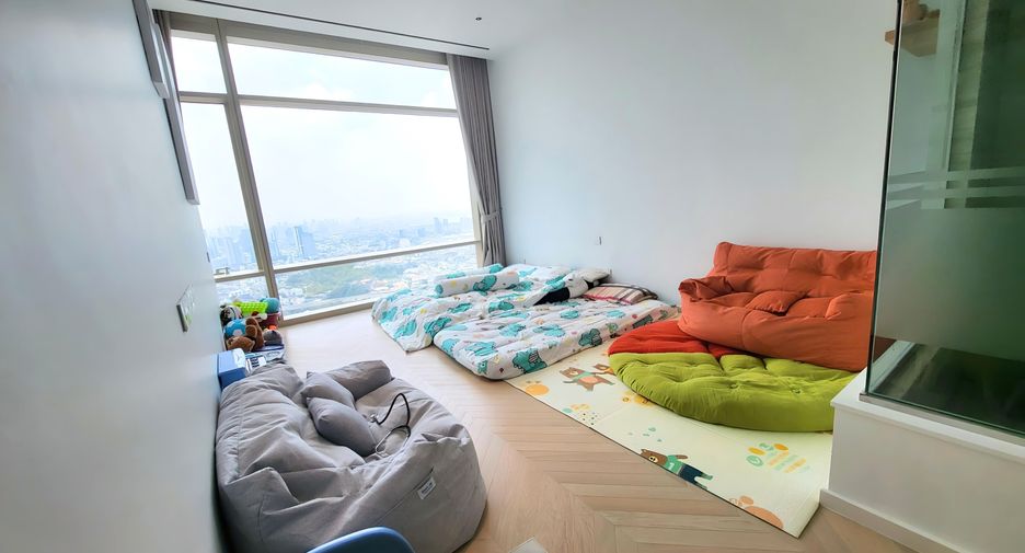 Condo en venta y en alquiler de 3 habitaciones en Bang Kho Laem, Bangkok