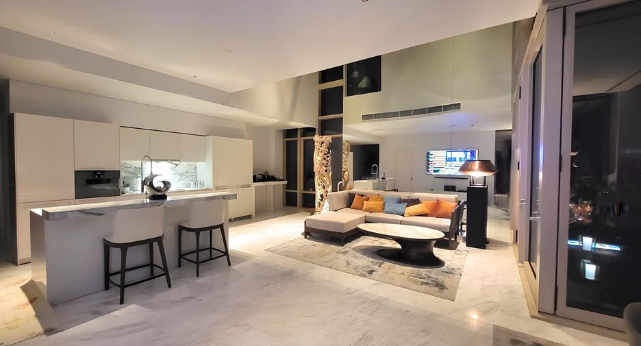 Condo en venta y en alquiler de 3 habitaciones en Bang Kho Laem, Bangkok