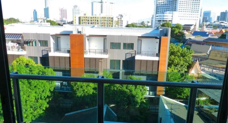 For sale 2 bedrooms condo in Watthana, Bangkok