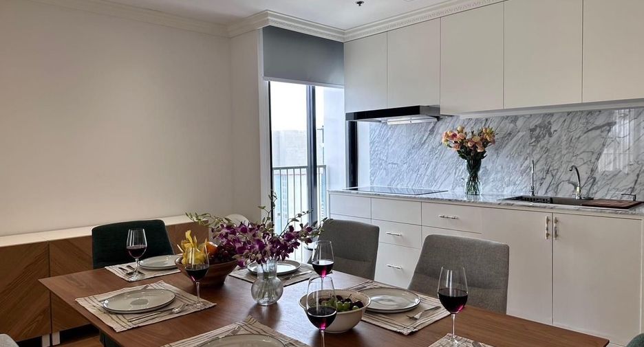For sale and for rent 3 bedrooms condo in Watthana, Bangkok