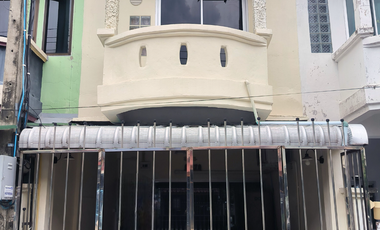 For sale 3 bedrooms townhouse in Bang Khen, Bangkok