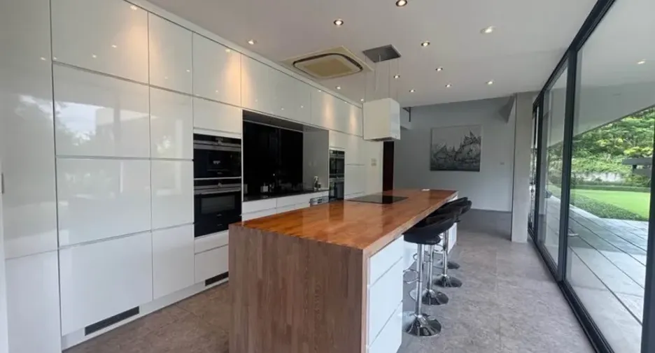 Villa en alquiler de 4 habitaciones en Cha Am, Phetchaburi