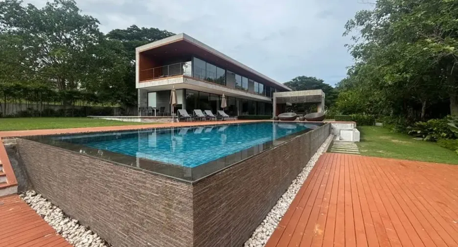 Villa en alquiler de 4 habitaciones en Cha Am, Phetchaburi