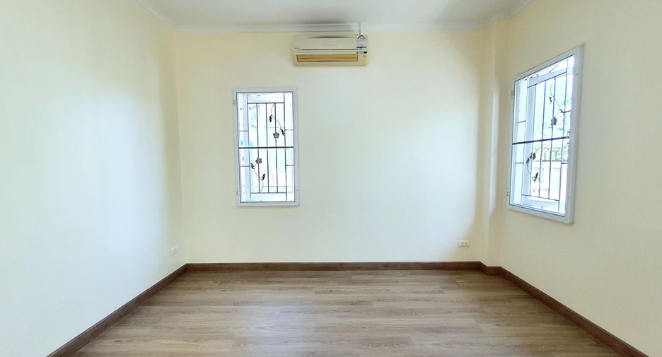 For sale 3 bedrooms house in San Sai, Chiang Mai