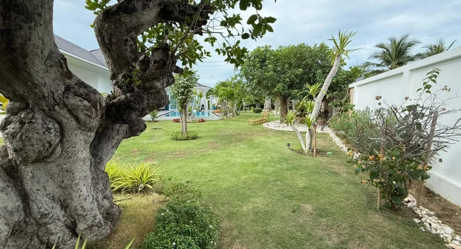For sale 3 bedrooms villa in Hua Hin, Prachuap Khiri Khan