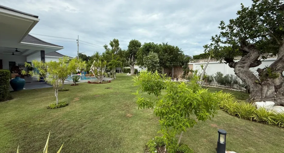 For sale 3 bedrooms villa in Hua Hin, Prachuap Khiri Khan