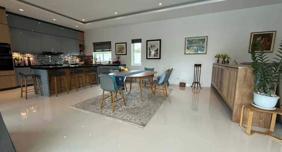 For sale 3 bedrooms villa in Hua Hin, Prachuap Khiri Khan