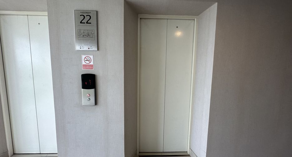 For sale 3 bedrooms condo in Mueang Samut Prakan, Samut Prakan