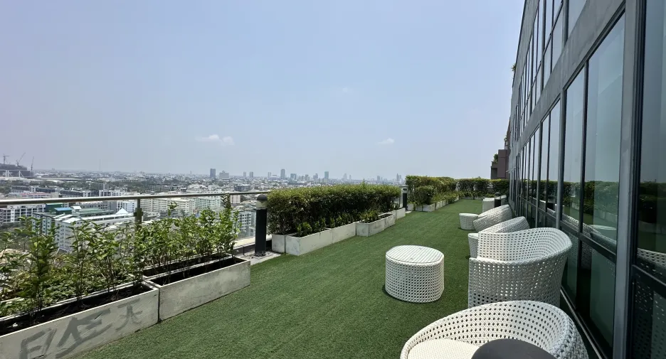 For sale 3 bedrooms condo in Mueang Samut Prakan, Samut Prakan