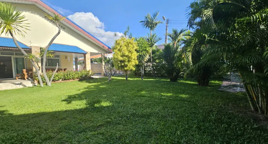Villa zum Kauf mit 4 Zimmer in Bang Lamung, Chonburi