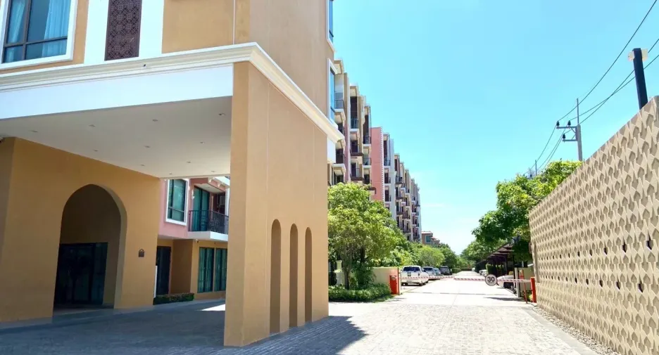 For sale 1 bed condo in Pran Buri, Prachuap Khiri Khan