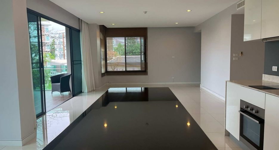 For sale 3 bedrooms condo in Mueang Chiang Mai, Chiang Mai