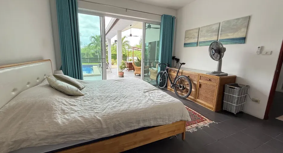 For sale 3 bedrooms villa in Hua Hin, Prachuap Khiri Khan
