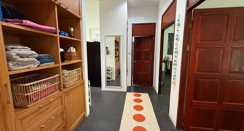 For sale 3 bedrooms villa in Hua Hin, Prachuap Khiri Khan