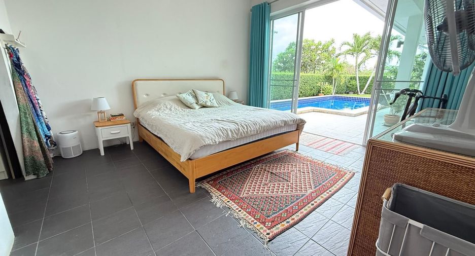 For sale 3 bedrooms villa in Hua Hin, Prachuap Khiri Khan
