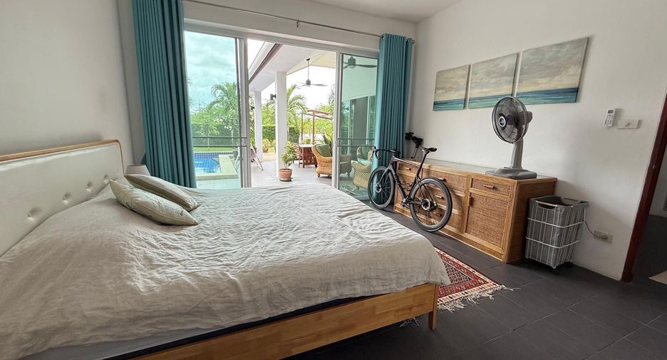 For sale 3 bedrooms villa in Hua Hin, Prachuap Khiri Khan