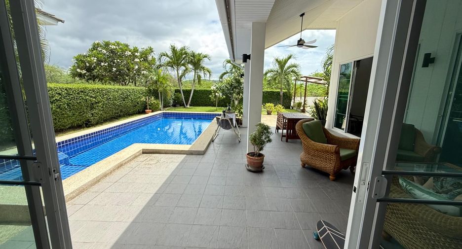 For sale 3 bedrooms villa in Hua Hin, Prachuap Khiri Khan