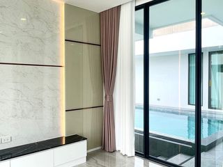 Casa en venta de 5 habitaciones en Bang Lamung, Chonburi