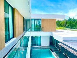 Casa en venta de 5 habitaciones en Bang Lamung, Chonburi
