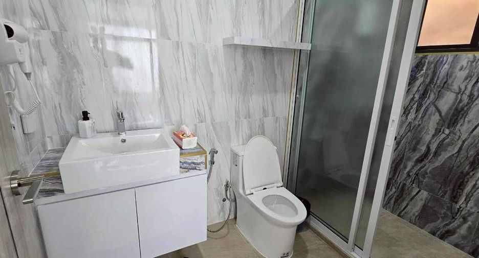 For sale and for rent 5 bedrooms villa in Bang Lamung, Chonburi