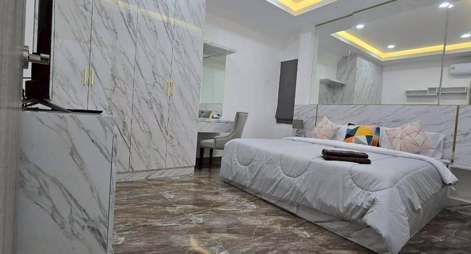 For sale and for rent 5 bedrooms villa in Bang Lamung, Chonburi