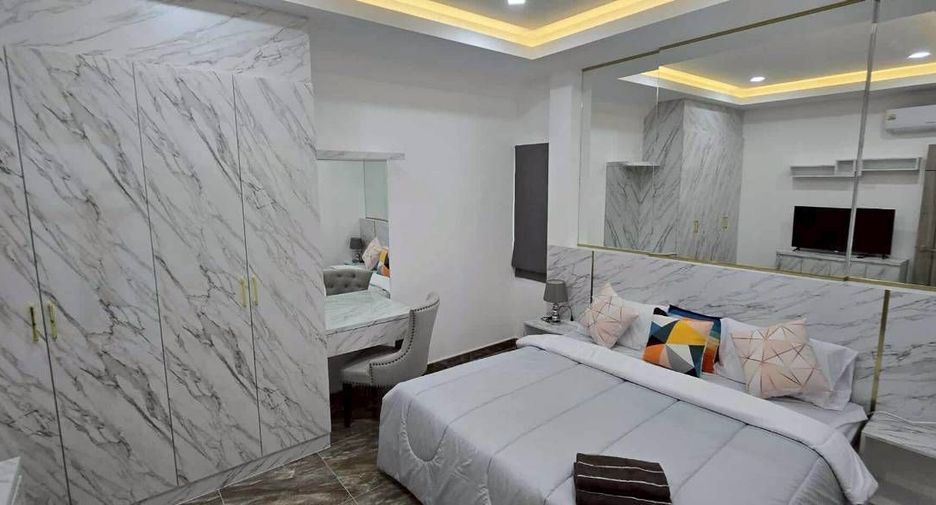 For sale and for rent 5 bedrooms villa in Bang Lamung, Chonburi