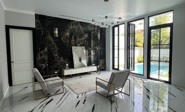 Haus zum Kauf mit 4 Zimmer in Watthana, Bangkok